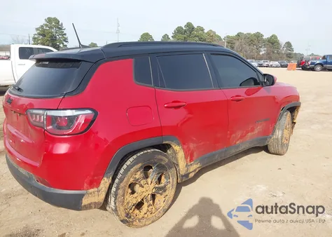 2019 Jeep Compass Altitude Fwd z USA, uszkodzony, nr VIN 3C4NJCBB6KT613345